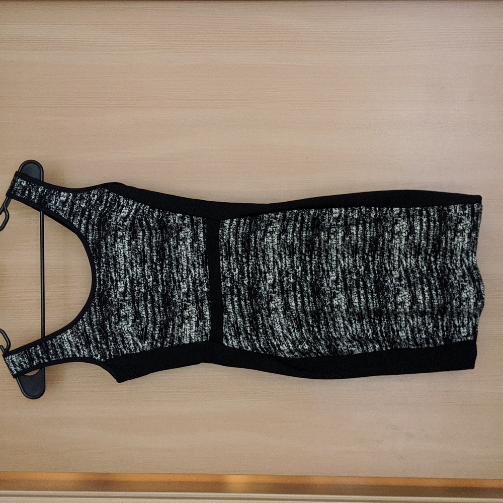 New banana republic black patterned dress